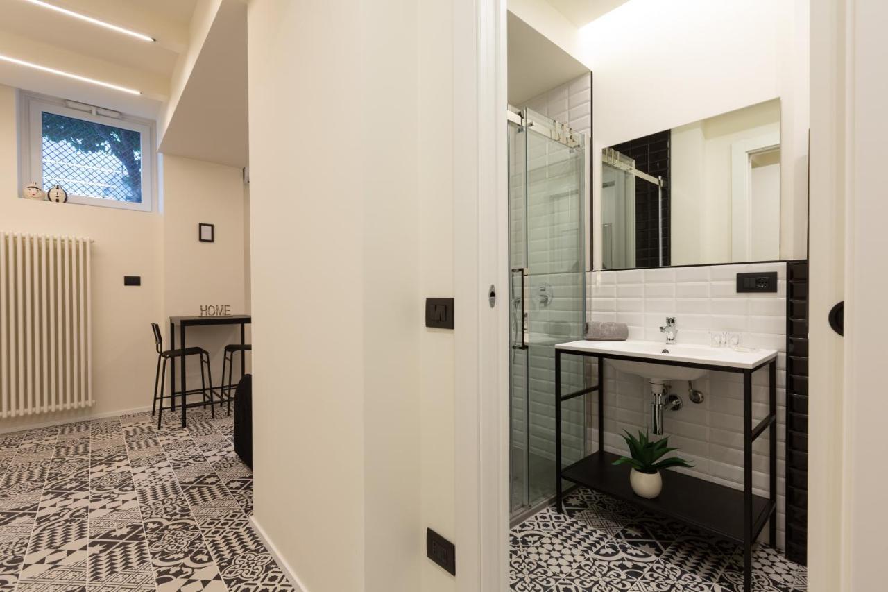 Pay60 -Crescenzago- Luxury Yellow House ميلان المظهر الخارجي الصورة