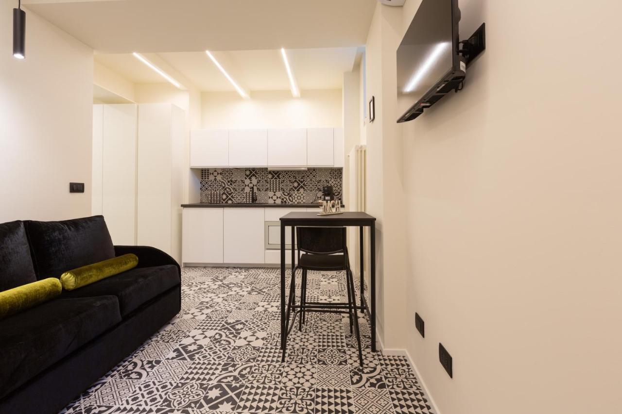 Pay60 -Crescenzago- Luxury Yellow House ميلان المظهر الخارجي الصورة